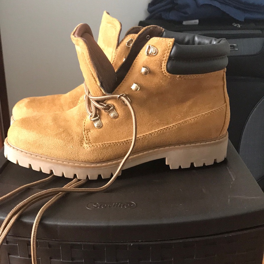 Wet Seal women's boot